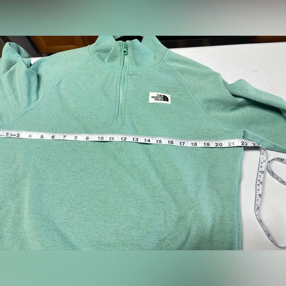 The North Face Women's Sweatshirt - Picture 5 of 8
